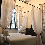 منزل ريفي Residenza Porta Guelfa *