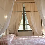 Residenza Porta Guelfa * بيفانيا